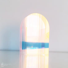 Load image into Gallery viewer, Holographic Acrylic Arch Vase
